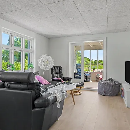 Aaro - 275m From The Sea By Interhome *